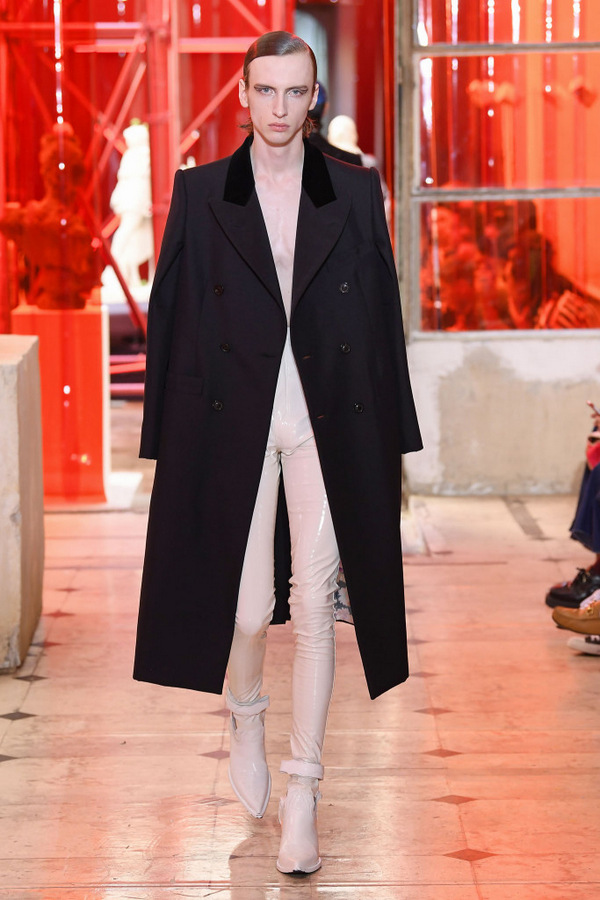 Maison Margiela S/S 2019 Maison Margiela S/S 2019 Vanity Teen 虚荣青年 Lifestyle & new faces magazine