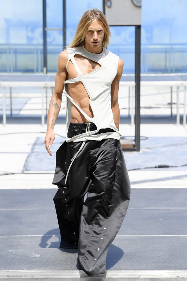 Rick Owens S/S 2019 Rick Owens S/S 2019 Vanity Teen 虚荣青年 Lifestyle & new faces magazine