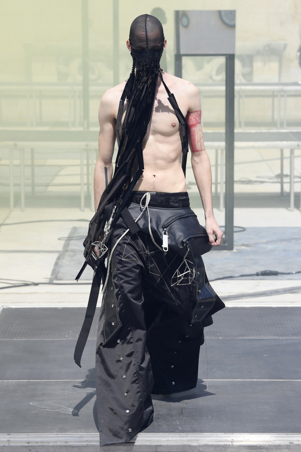 Rick Owens S/S 2019 Rick Owens S/S 2019 Vanity Teen 虚荣青年 Lifestyle & new faces magazine