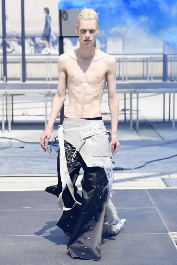 Rick Owens S/S 2019 Rick Owens S/S 2019 Vanity Teen 虚荣青年 Lifestyle & new faces magazine