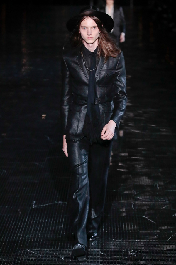 Saint Laurent S/S 2019 Saint Laurent S/S 2019 Vanity Teen 虚荣青年 Lifestyle & new faces magazine