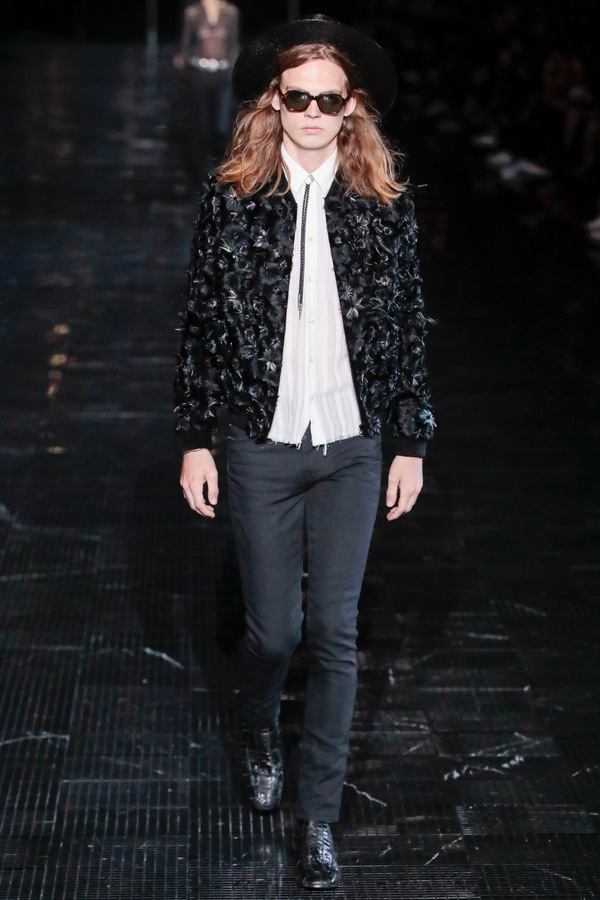 Saint Laurent S/S 2019 Saint Laurent S/S 2019 Vanity Teen 虚荣青年 Lifestyle & new faces magazine