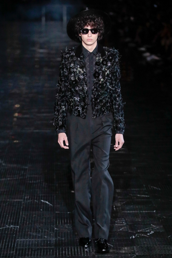 Saint Laurent S/S 2019 Saint Laurent S/S 2019 Vanity Teen 虚荣青年 Lifestyle & new faces magazine