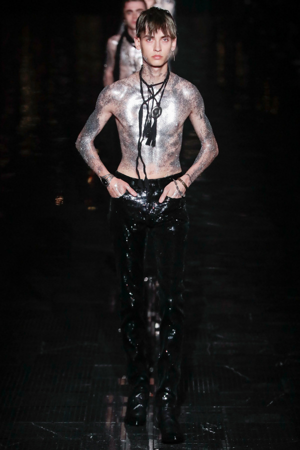 Saint Laurent S/S 2019 Saint Laurent S/S 2019 Vanity Teen 虚荣青年 Lifestyle & new faces magazine