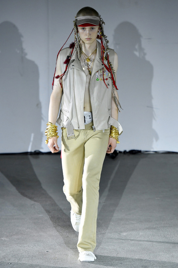 Undercover S/S 2019 Undercover S/S 2019 Vanity Teen 虚荣青年 Lifestyle & new faces magazine