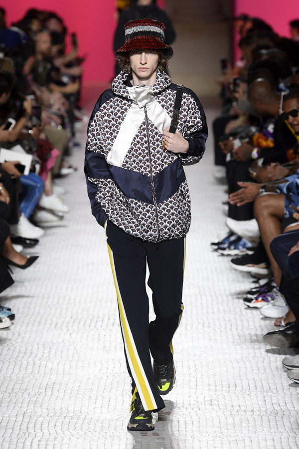 Valentino S/S 2019 Valentino S/S 2019 Vanity Teen 虚荣青年 Lifestyle & new faces magazine