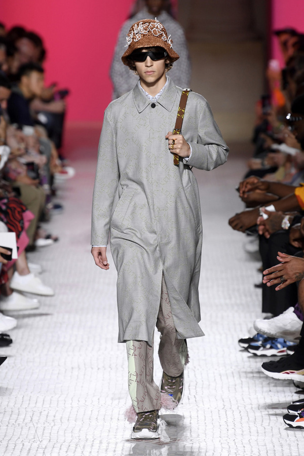 Valentino S/S 2019 Valentino S/S 2019 Vanity Teen 虚荣青年 Lifestyle & new faces magazine