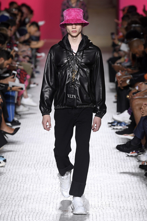 Valentino S/S 2019 Valentino S/S 2019 Vanity Teen 虚荣青年 Lifestyle & new faces magazine