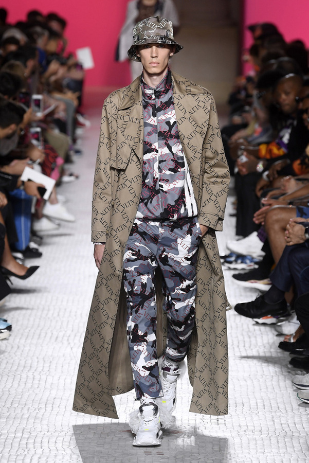 Valentino S/S 2019 Valentino S/S 2019 Vanity Teen 虚荣青年 Lifestyle & new faces magazine