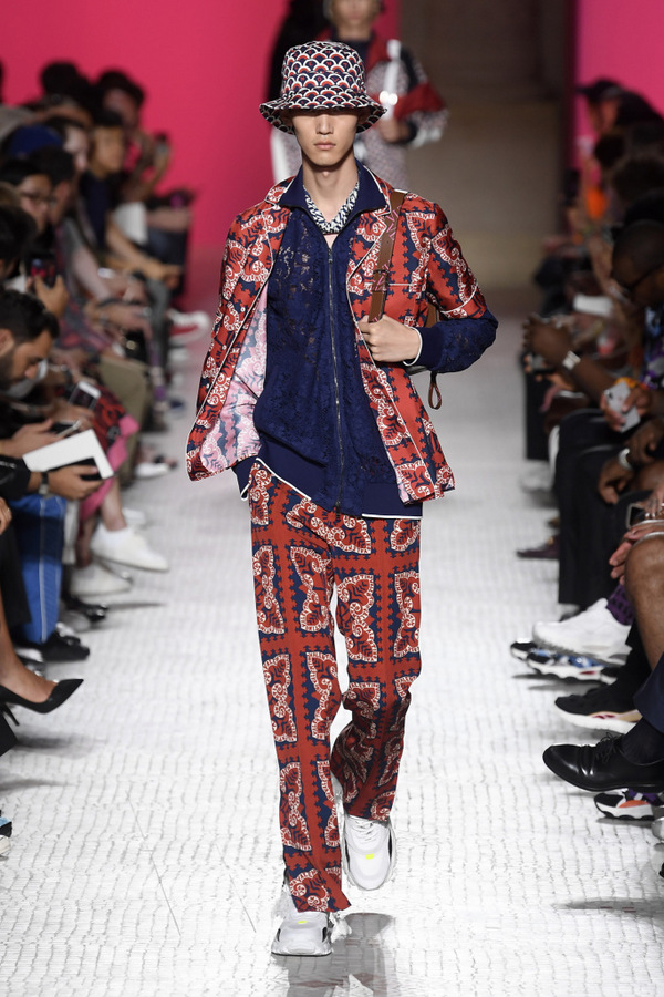 Valentino S/S 2019 Valentino S/S 2019 Vanity Teen 虚荣青年 Lifestyle & new faces magazine