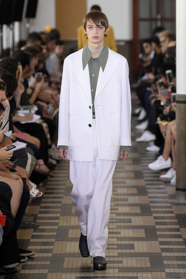 Wooyoungmi S/S 2019 Wooyoungmi S/S 2019 Vanity Teen 虚荣青年 Lifestyle & new faces magazine