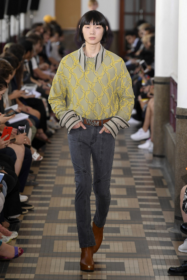 Wooyoungmi S/S 2019 Wooyoungmi S/S 2019 Vanity Teen 虚荣青年 Lifestyle & new faces magazine