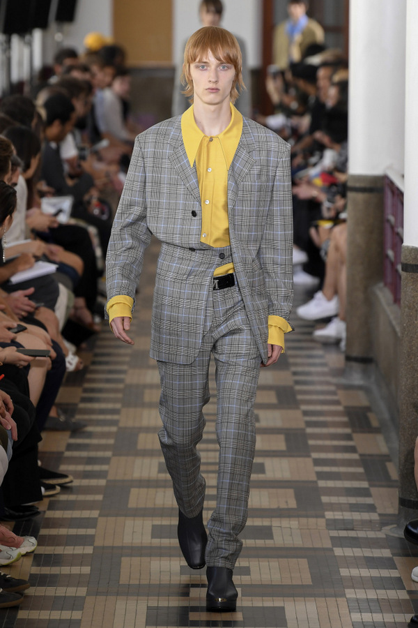 Wooyoungmi S/S 2019 Wooyoungmi S/S 2019 Vanity Teen 虚荣青年 Lifestyle & new faces magazine