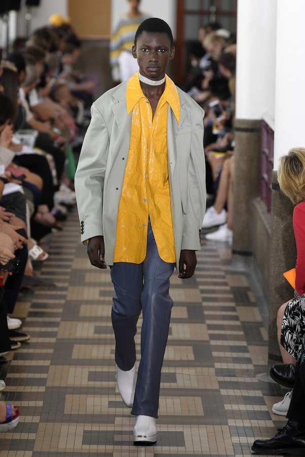 Wooyoungmi S/S 2019 Wooyoungmi S/S 2019 Vanity Teen 虚荣青年 Lifestyle & new faces magazine