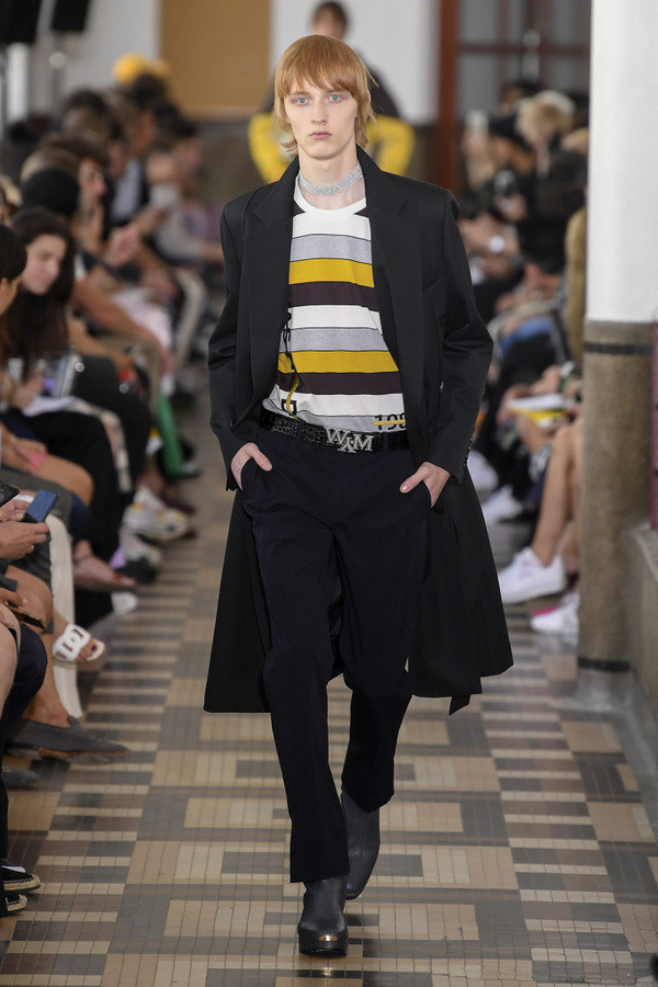 Wooyoungmi S/S 2019 Wooyoungmi S/S 2019 Vanity Teen 虚荣青年 Lifestyle & new faces magazine