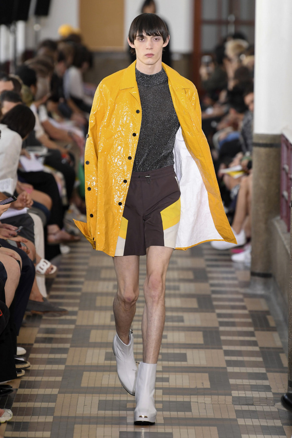 Wooyoungmi S/S 2019 Wooyoungmi S/S 2019 Vanity Teen 虚荣青年 Lifestyle & new faces magazine