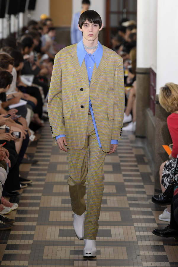 Wooyoungmi S/S 2019 Wooyoungmi S/S 2019 Vanity Teen 虚荣青年 Lifestyle & new faces magazine