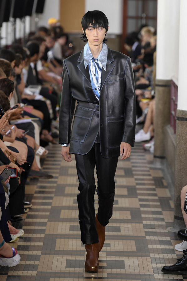 Wooyoungmi S/S 2019 Wooyoungmi S/S 2019 Vanity Teen 虚荣青年 Lifestyle & new faces magazine