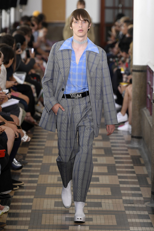 Wooyoungmi S/S 2019 Wooyoungmi S/S 2019 Vanity Teen 虚荣青年 Lifestyle & new faces magazine