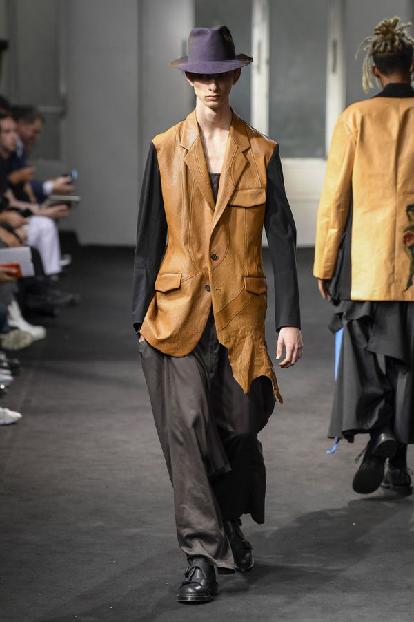Yohji Yamamoto S/S 2019 Yohji Yamamoto S/S 2019 Vanity Teen 虚荣青年 Lifestyle & new faces magazine