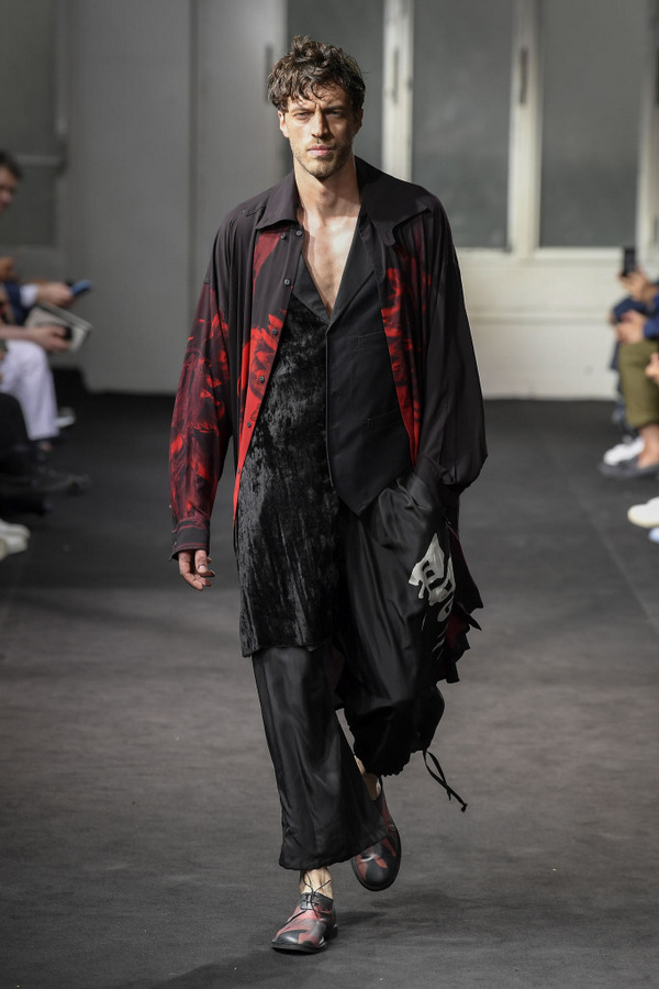 Yohji Yamamoto S/S 2019 Yohji Yamamoto S/S 2019 Vanity Teen 虚荣青年 Lifestyle & new faces magazine