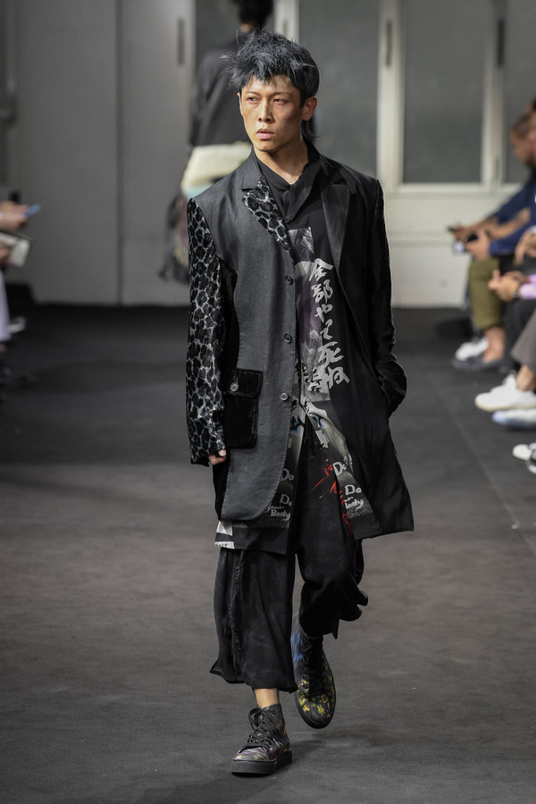 Yohji Yamamoto S/S 2019 Yohji Yamamoto S/S 2019 Vanity Teen 虚荣青年 Lifestyle & new faces magazine