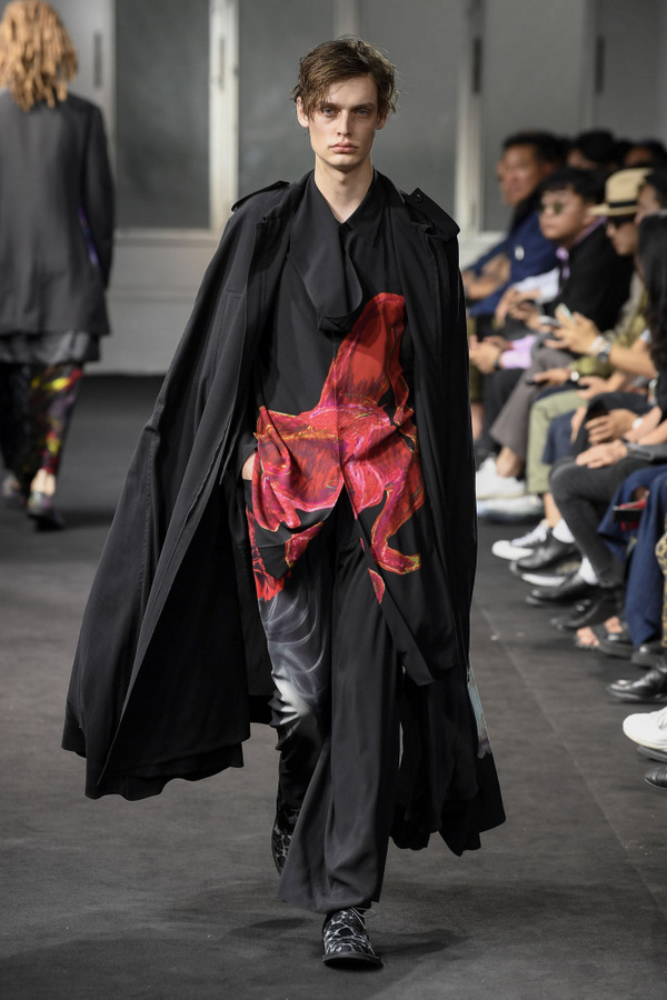 Yohji Yamamoto S/S 2019 Yohji Yamamoto S/S 2019 Vanity Teen 虚荣青年 Lifestyle & new faces magazine