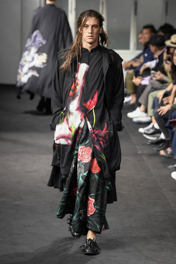 Yohji Yamamoto S/S 2019 Yohji Yamamoto S/S 2019 Vanity Teen 虚荣青年 Lifestyle & new faces magazine