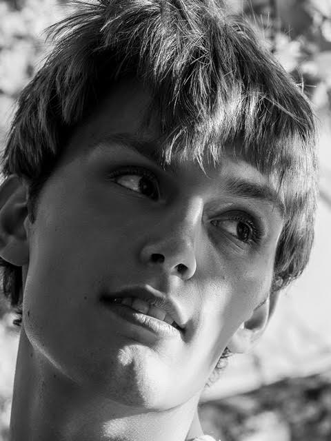 Getting Burned by David Macke Getting Burned by David Macke Vanity Teen 虚荣青年 Lifestyle & new faces magazine