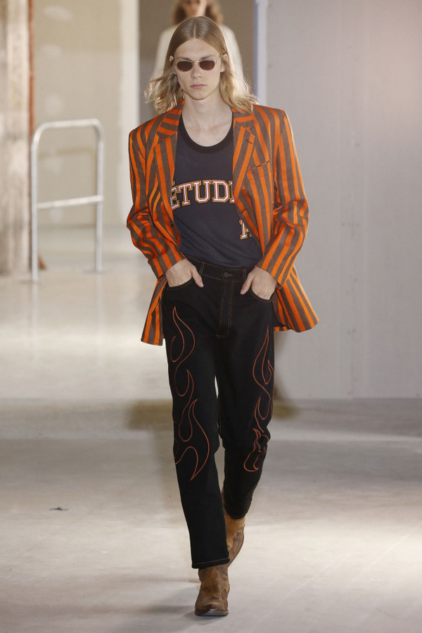 Études S/S 2019 Études S/S 2019 Vanity Teen 虚荣青年 Lifestyle & new faces magazine