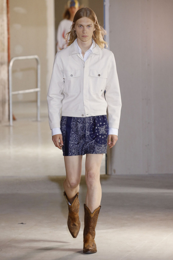 Études S/S 2019 Études S/S 2019 Vanity Teen 虚荣青年 Lifestyle & new faces magazine