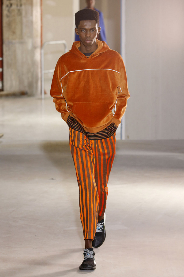 Études S/S 2019 Études S/S 2019 Vanity Teen 虚荣青年 Lifestyle & new faces magazine