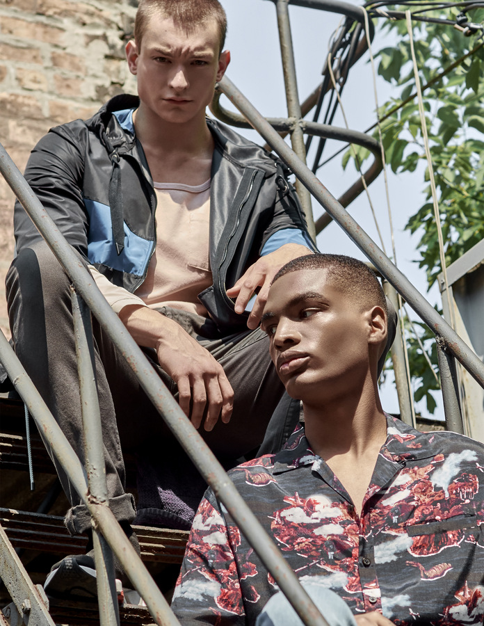 Daniel Ivaskiv & Isaiah Thompson by Adam Mayer Daniel Ivaskiv & Isaiah Thompson by Adam Mayer Vanity Teen 虚荣青年 Lifestyle & new faces magazine