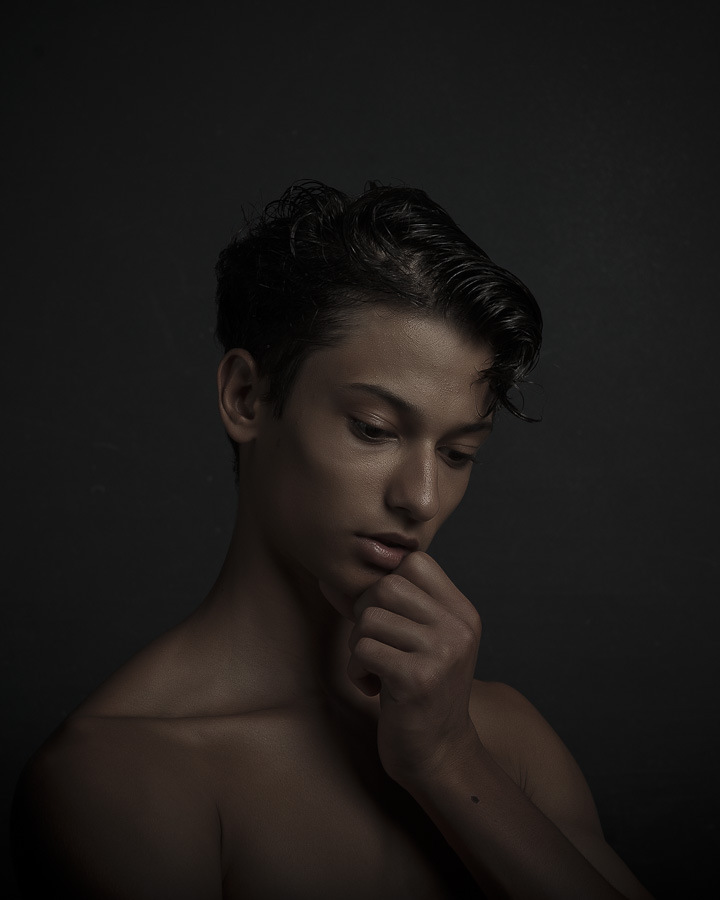 I Can Be So Different by Stefan Mauermann I Can Be So Different by Stefan Mauermann Vanity Teen 虚荣青年 Lifestyle & new faces magazine