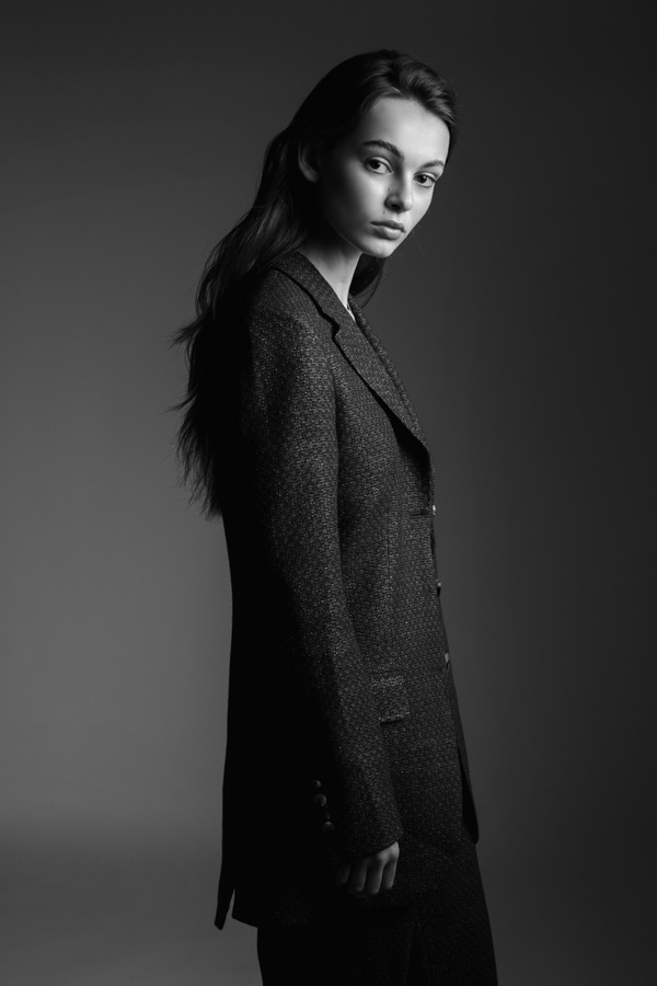 Laura, Mariangela, Simona, and Elisa by Kay Sukumar Laura, Mariangela, Simona, and Elisa by Kay Sukumar Vanity Teen 虚荣青年 Lifestyle & new faces magazine