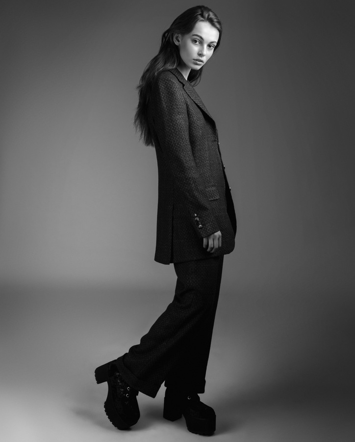 Laura, Mariangela, Simona, and Elisa by Kay Sukumar Laura, Mariangela, Simona, and Elisa by Kay Sukumar Vanity Teen 虚荣青年 Lifestyle & new faces magazine