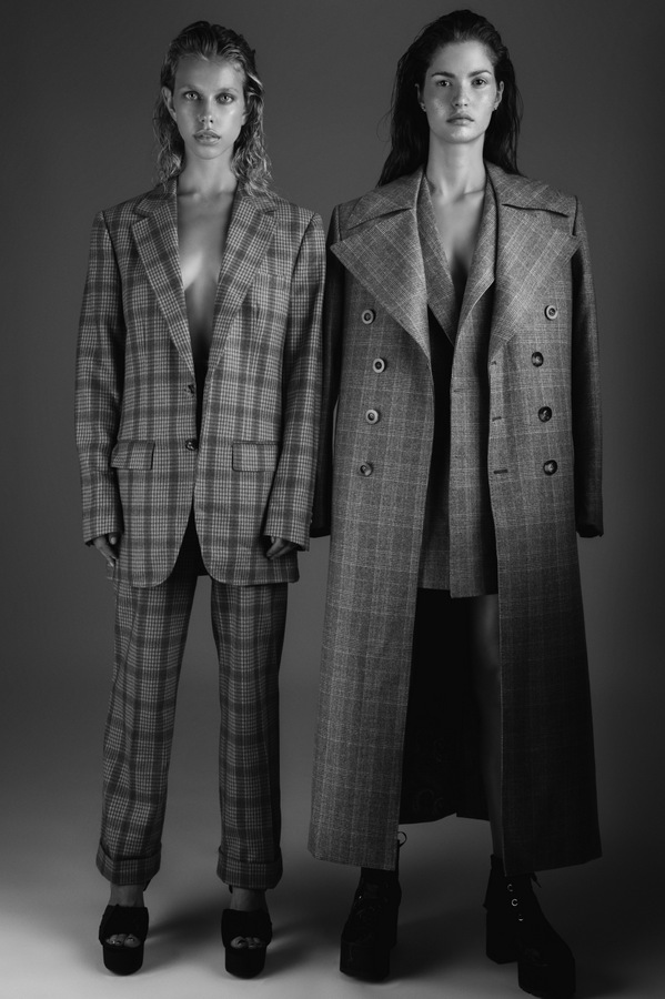 Laura, Mariangela, Simona, and Elisa by Kay Sukumar Laura, Mariangela, Simona, and Elisa by Kay Sukumar Vanity Teen 虚荣青年 Lifestyle & new faces magazine