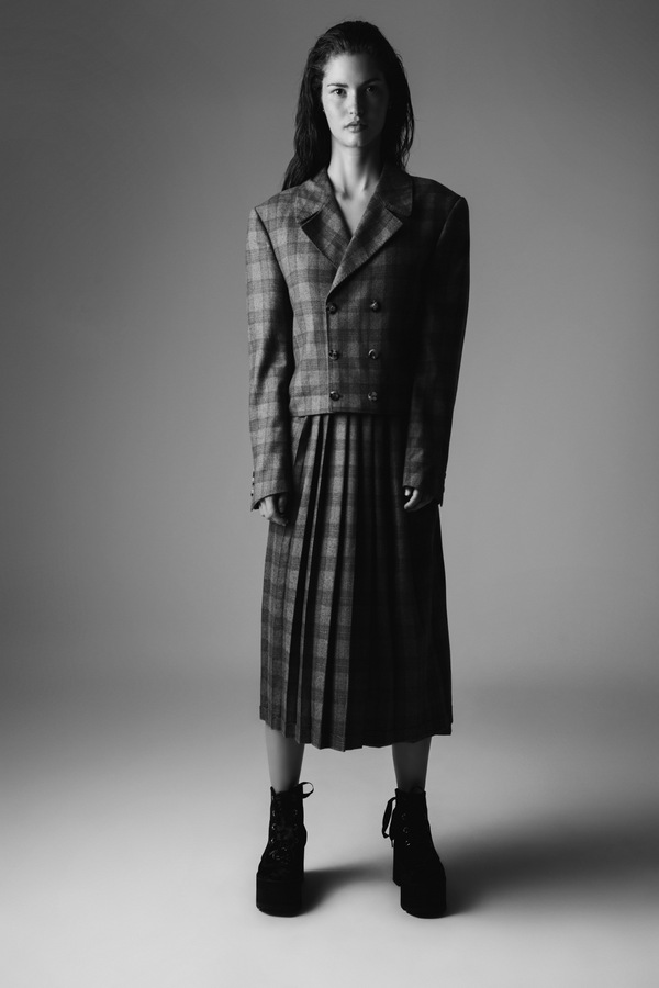 Laura, Mariangela, Simona, and Elisa by Kay Sukumar Laura, Mariangela, Simona, and Elisa by Kay Sukumar Vanity Teen 虚荣青年 Lifestyle & new faces magazine