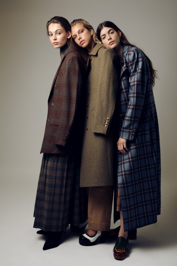 Laura, Mariangela, Simona, and Elisa by Kay Sukumar Laura, Mariangela, Simona, and Elisa by Kay Sukumar Vanity Teen 虚荣青年 Lifestyle & new faces magazine