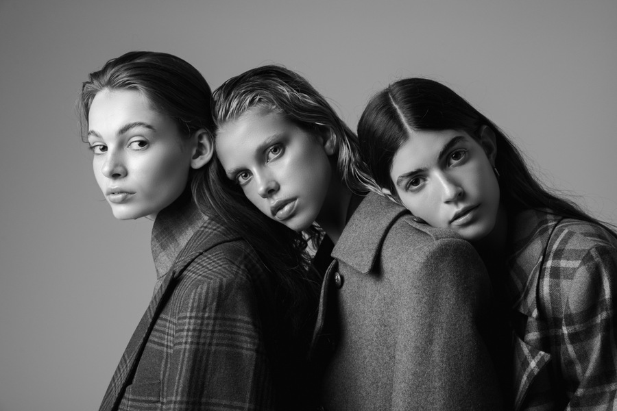 Laura, Mariangela, Simona, and Elisa by Kay Sukumar Laura, Mariangela, Simona, and Elisa by Kay Sukumar Vanity Teen 虚荣青年 Lifestyle & new faces magazine