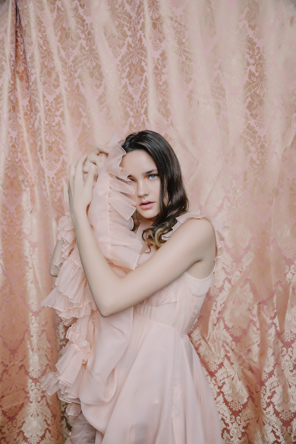 Izzy Pawline by Marie Simonova Izzy Pawline by Marie Simonova Vanity Teen 虚荣青年 Lifestyle & new faces magazine