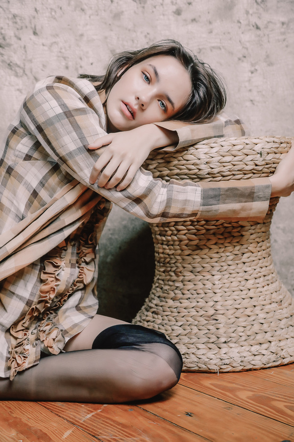 Izzy Pawline by Marie Simonova Izzy Pawline by Marie Simonova Vanity Teen 虚荣青年 Lifestyle & new faces magazine