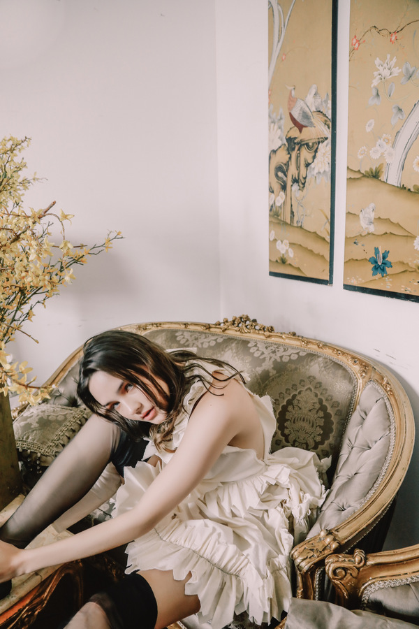 Izzy Pawline by Marie Simonova Izzy Pawline by Marie Simonova Vanity Teen 虚荣青年 Lifestyle & new faces magazine