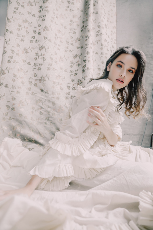 Izzy Pawline by Marie Simonova Izzy Pawline by Marie Simonova Vanity Teen 虚荣青年 Lifestyle & new faces magazine