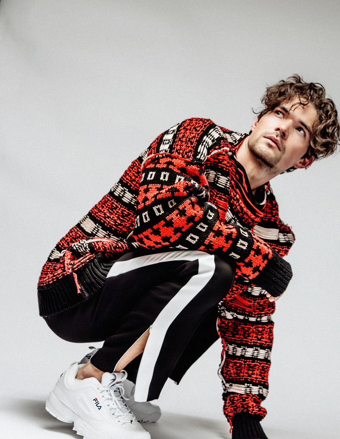 Locks by Jian Von Esmane Locks by Jian Von Esmane Vanity Teen 虚荣青年 Lifestyle & new faces magazine