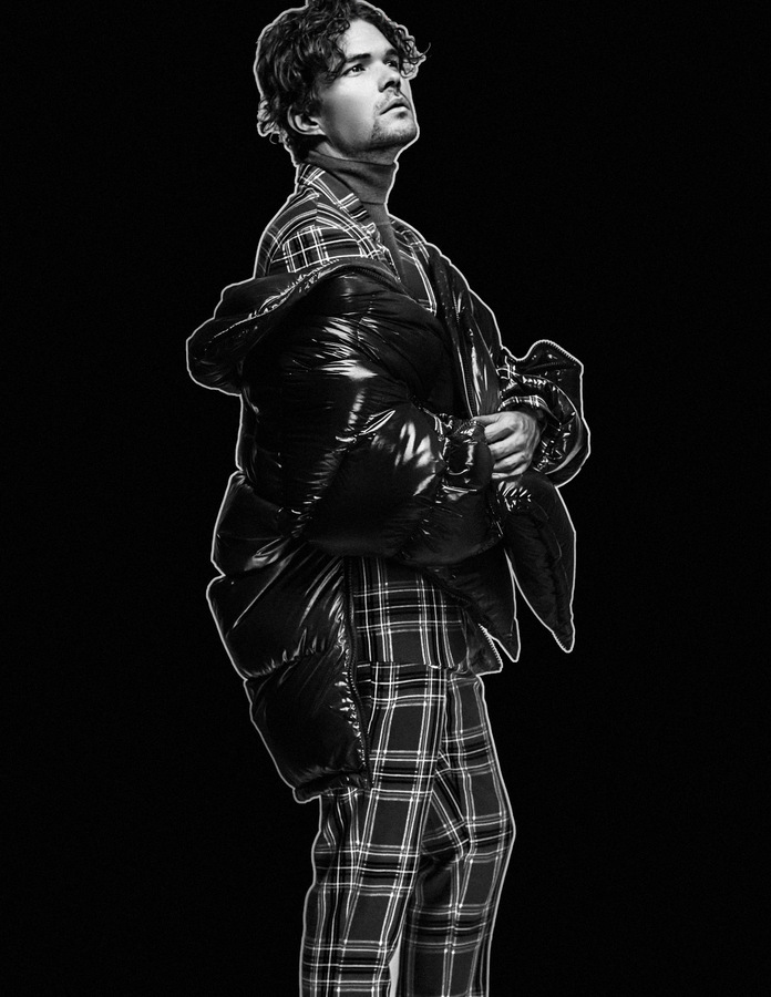 Locks by Jian Von Esmane Locks by Jian Von Esmane Vanity Teen 虚荣青年 Lifestyle & new faces magazine