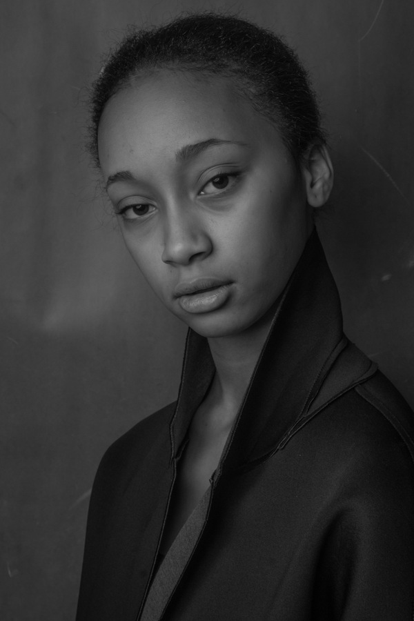 Nella modalità: Angela by Christoph Marti Nella modalità: Angela by Christoph Marti Vanity Teen 虚荣青年 Lifestyle & new faces magazine