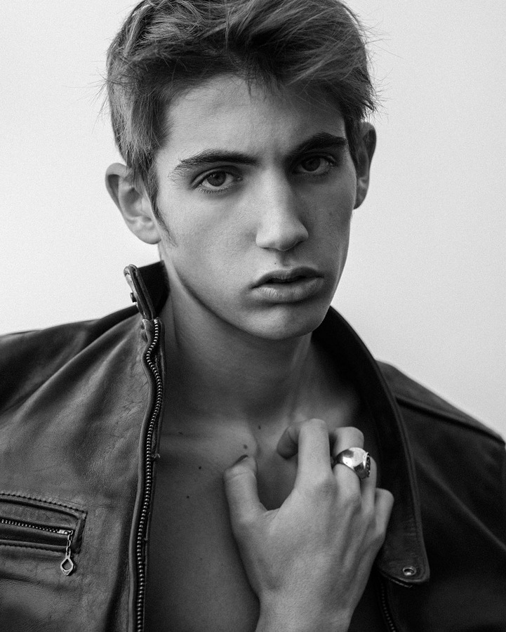 Solal Zaoui by Roberto Cifuentes Vanity Teen 虚荣青年 Lifestyle & new faces magazine Solal Zaoui by Roberto Cifuentes Solal Zaoui by Roberto Cifuentes Vanity Teen 虚荣青年 Lifestyle & new faces magazine