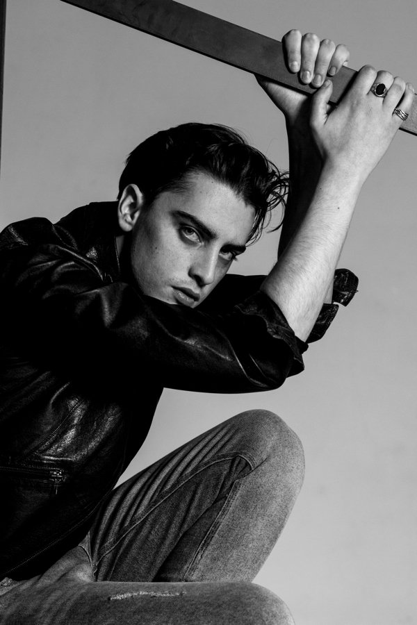 Fabiano Canonico by Davide Musto Fabiano Canonico by Davide Musto Vanity Teen 虚荣青年 Lifestyle & new faces magazine