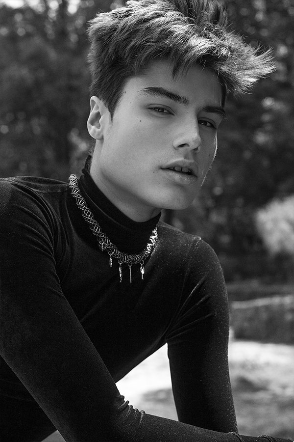 Aaron Pellegrino by Jorgue Sanchez Aaron Pellegrino by Jorgue Sanchez Vanity Teen 虚荣青年 Lifestyle & new faces magazine